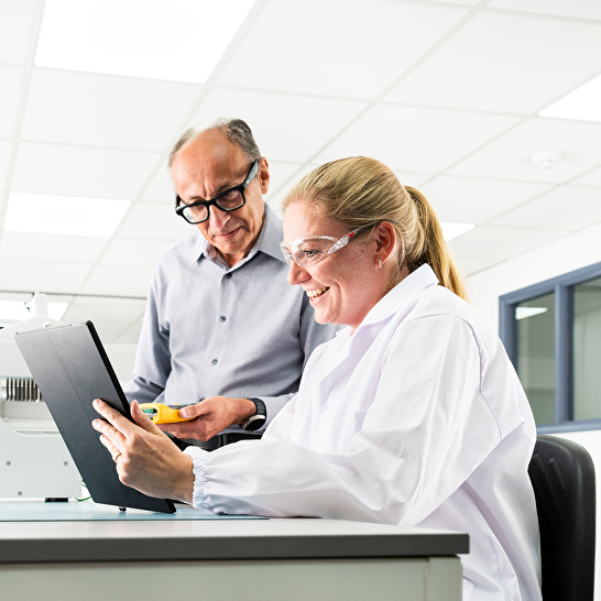 Integrated automation systems<br> for microbiology laboratories